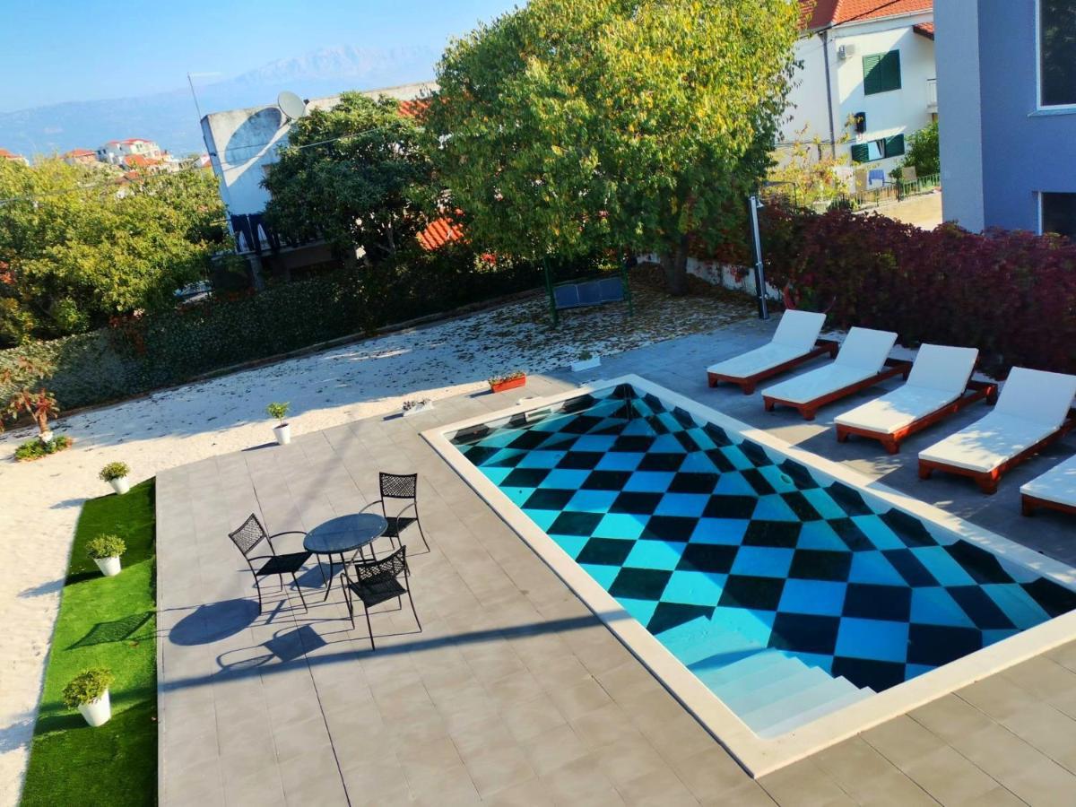 Holiday Home Nino With Amazing Swimming Pool スラティネ エクステリア 写真