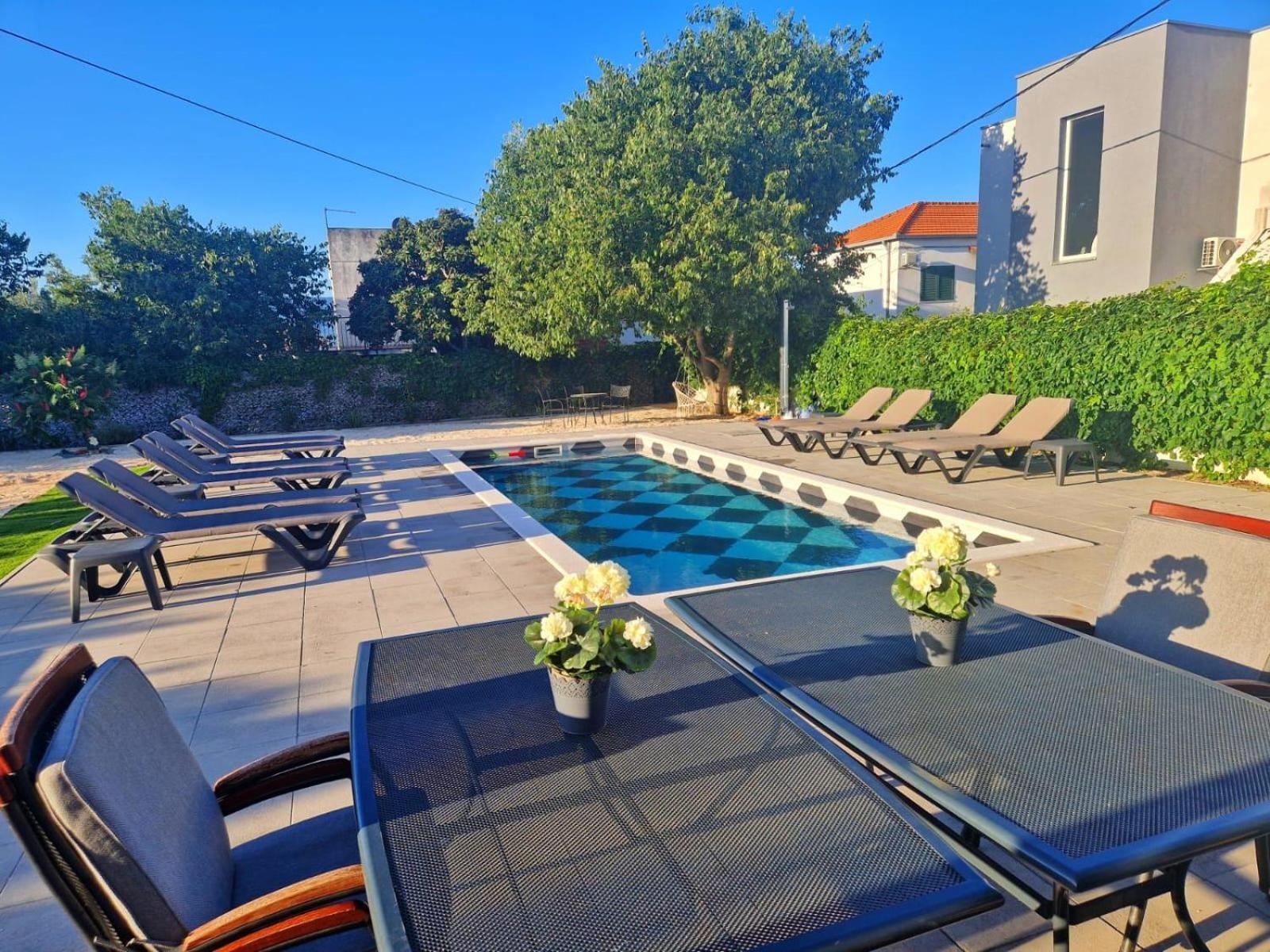 Holiday Home Nino With Amazing Swimming Pool スラティネ エクステリア 写真